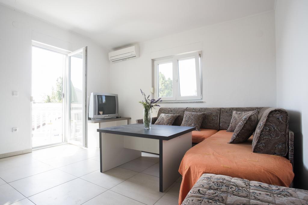 Jela Apartments Nin Εξωτερικό φωτογραφία